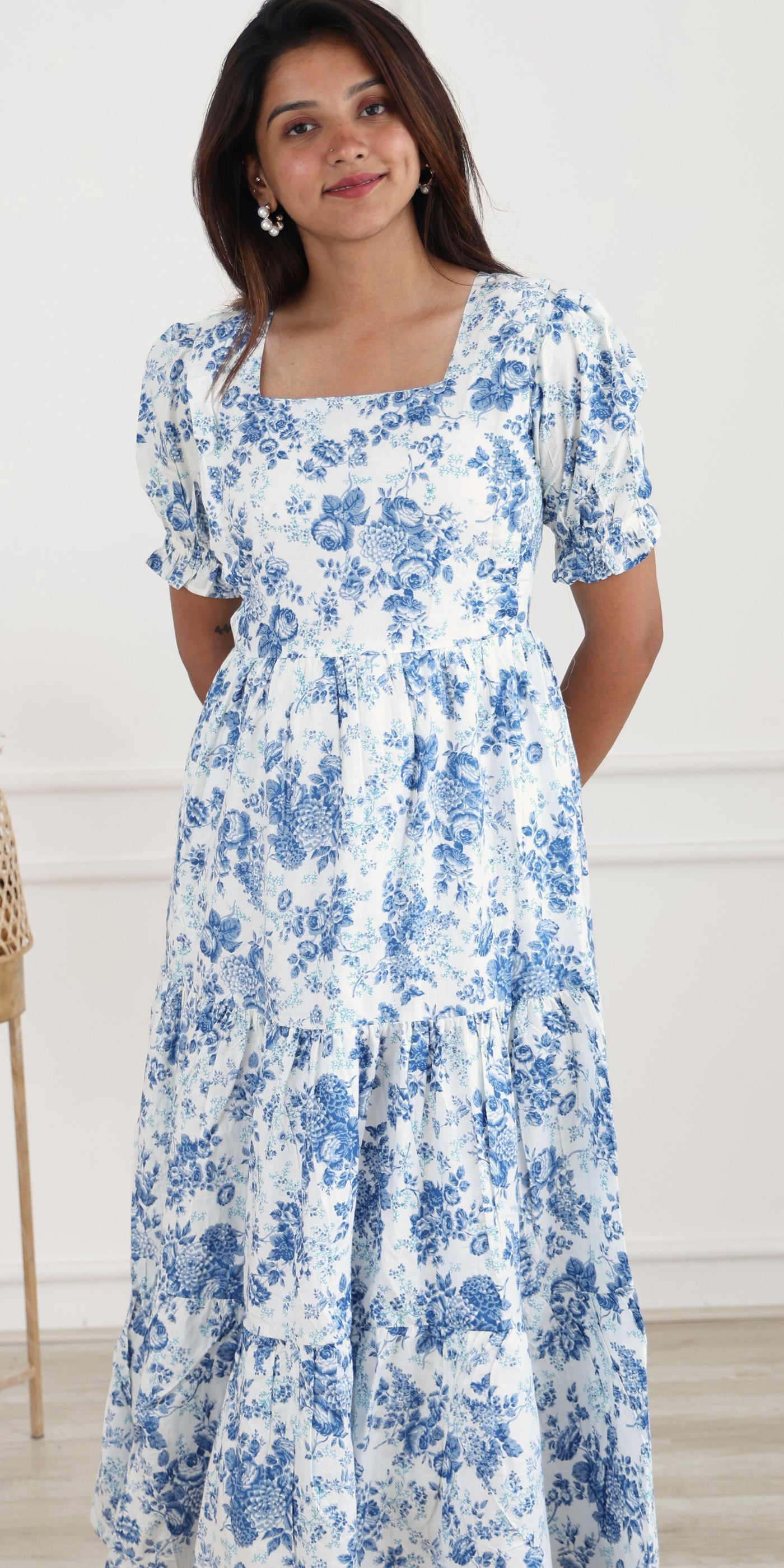 Inaya Blue – Maternity & Nursing Maxi Dress with Square Neck, 3 Tiers, Elastic Sleeves & Concealed Zips